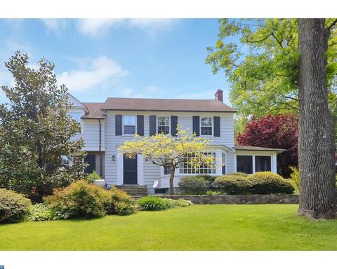 11 E Franklin Ave