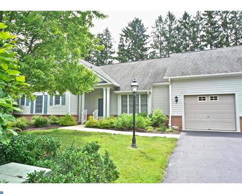 537 Sayre Dr