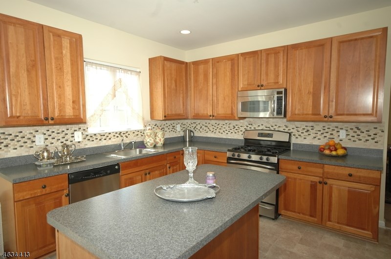 For Sale: 72 Winding Way Princeton, NJ 08540
