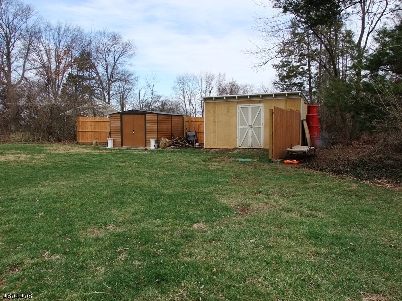 18 Suzanne Dr