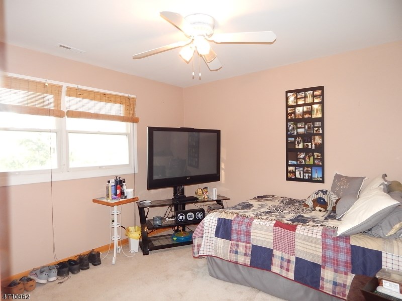 519 Sergeantsville Rd