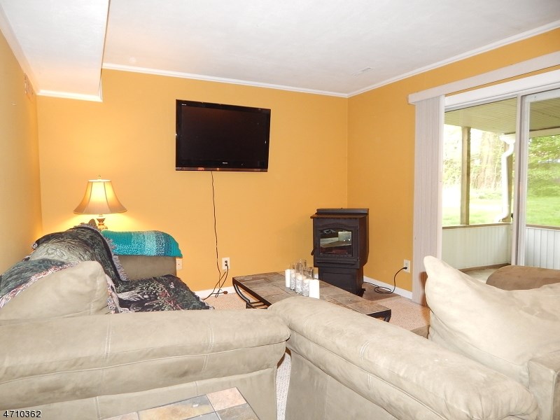 519 Sergeantsville Rd