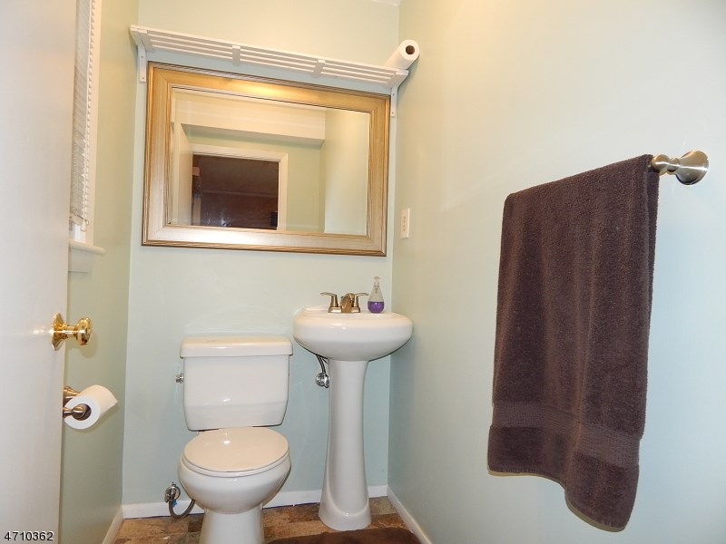 519 Sergeantsville Rd