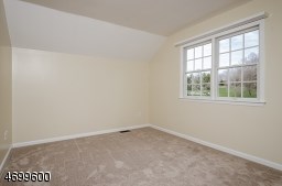29 Titus Rd