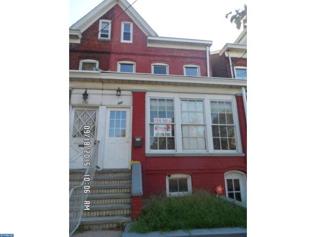 816 Lamberton St