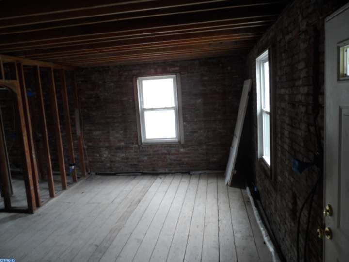 27 Clover Ave