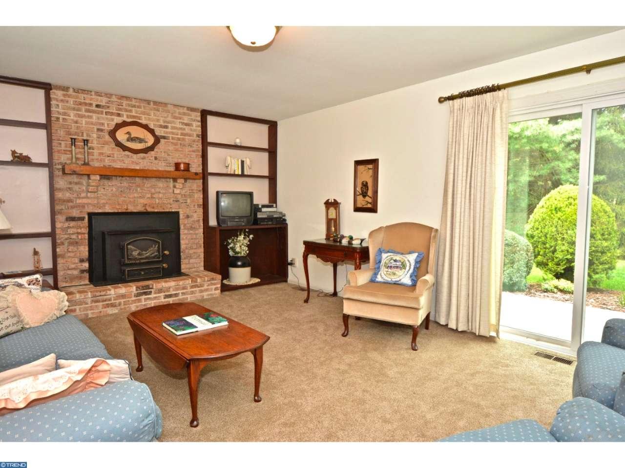 32 Schindler Ct