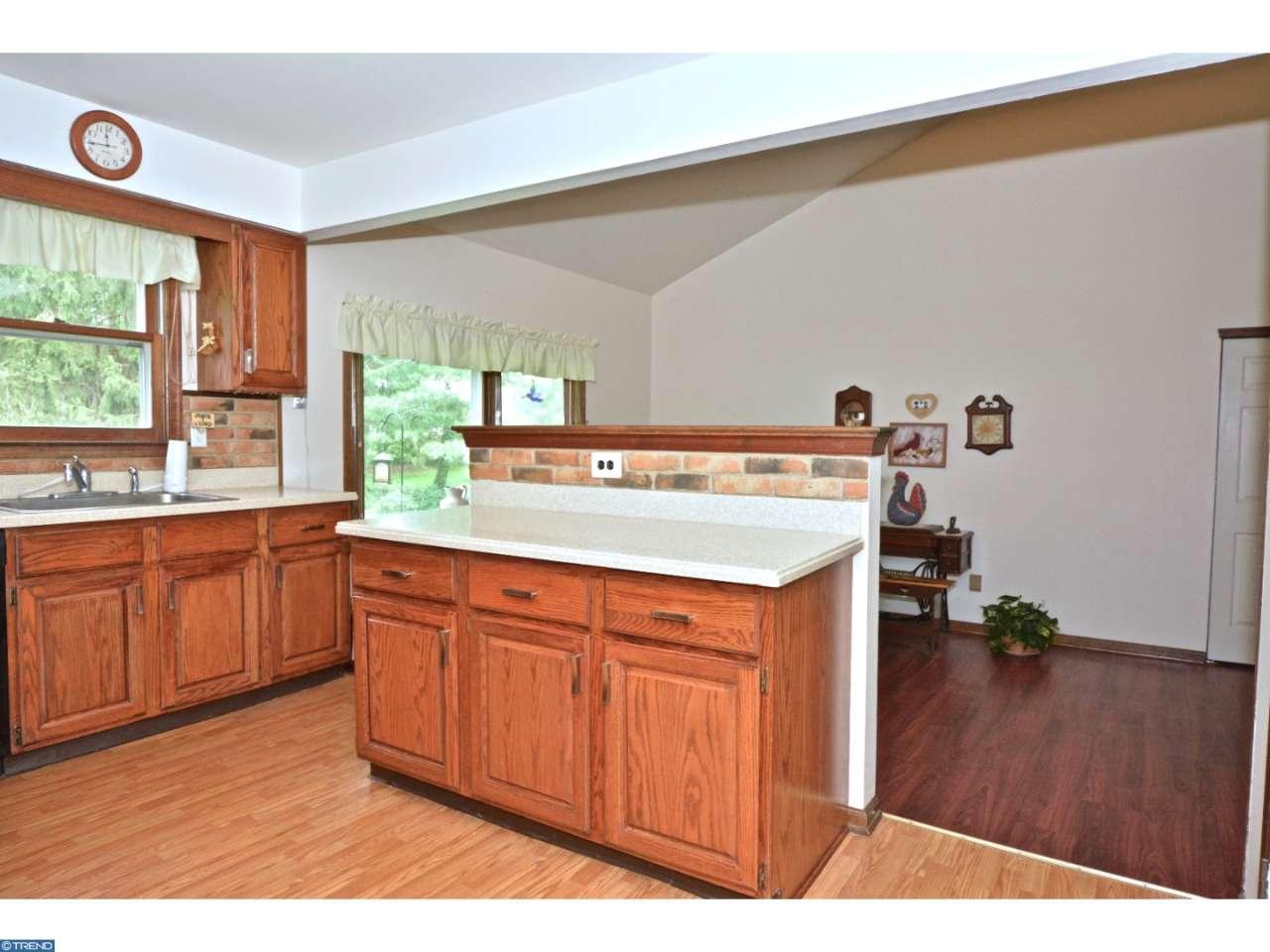 32 Schindler Ct
