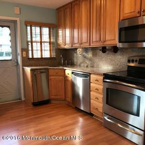 1095 Argyll Cir #100B