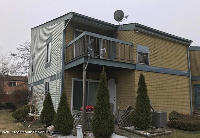 31 Newport Ct