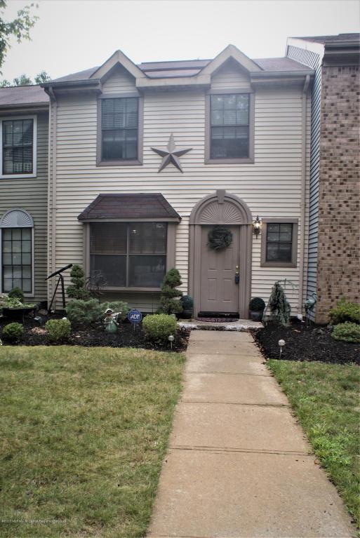 113 Stratford Pl