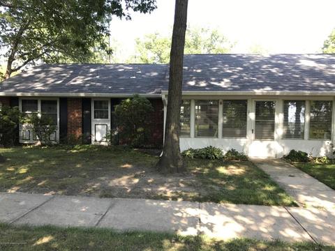 1 Charles Ave