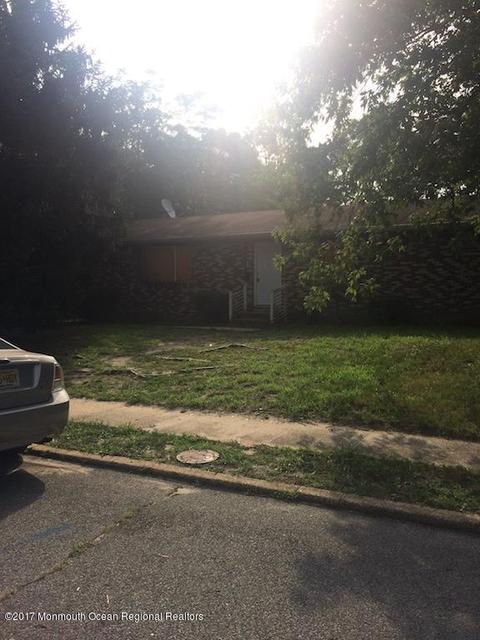 1 Charles Ave