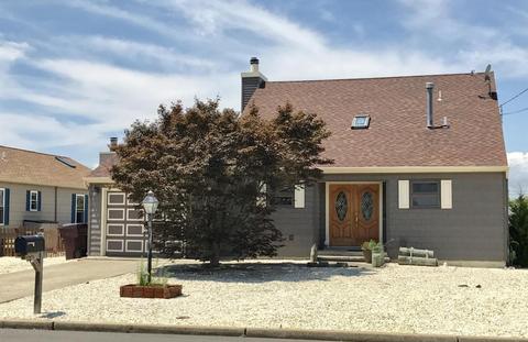 32 Amherst Dr