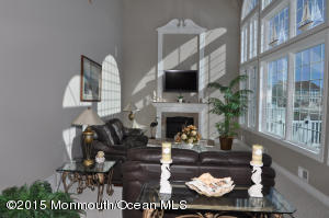 For Sale: 10 Jibsail Dr Bayville, NJ 08721