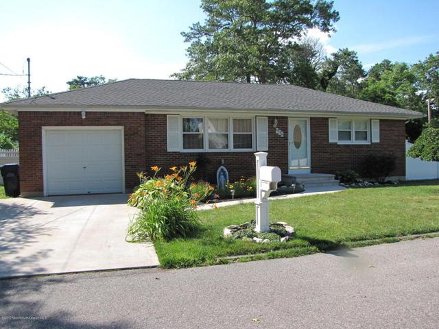 1128 Anchor Ave