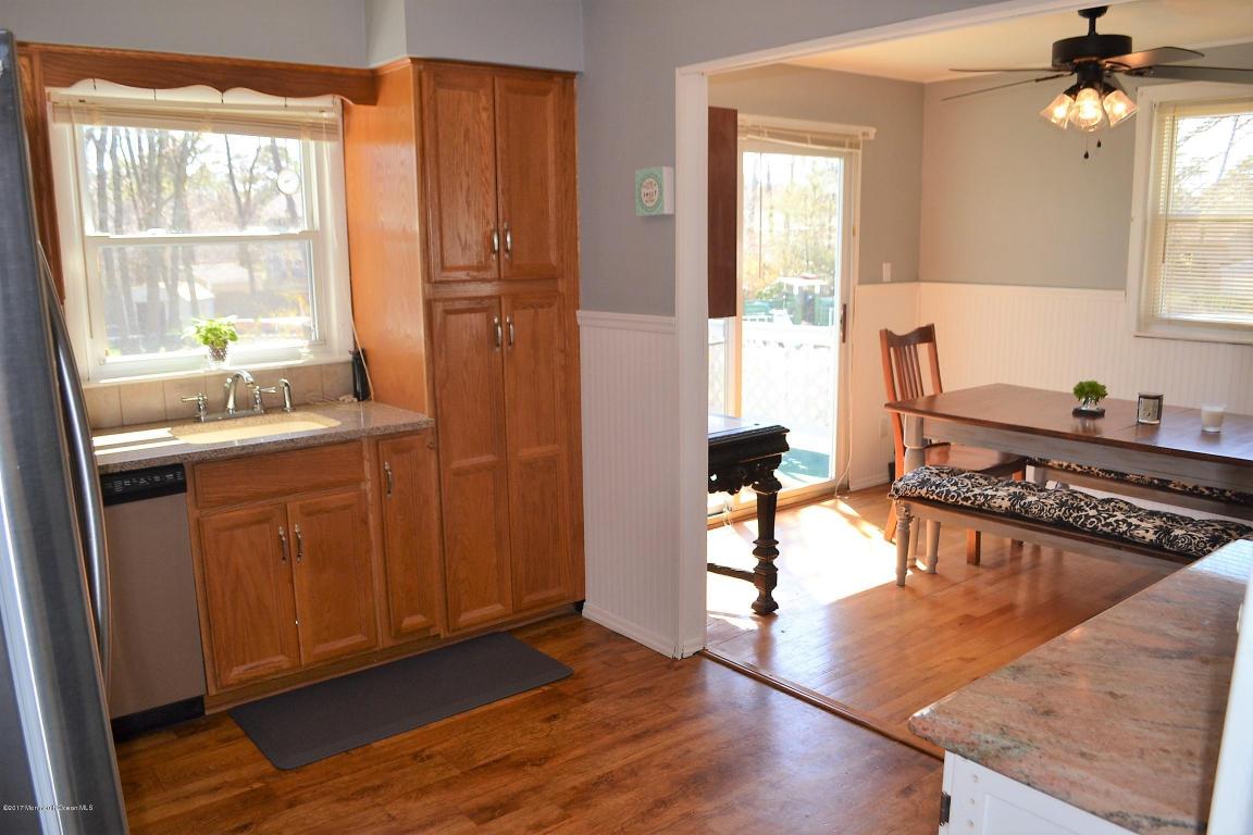 232 Emerald Dr
