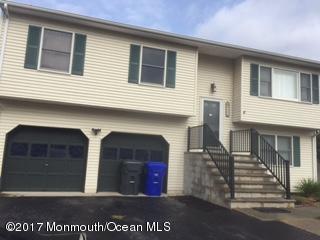 564 Baxter St
