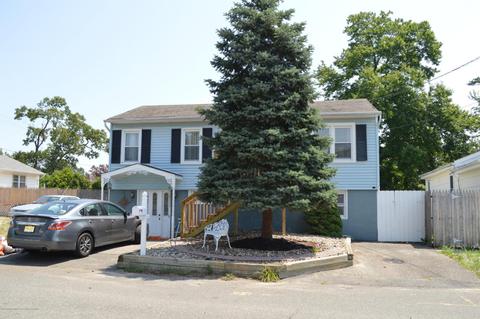 35 Molly Ln