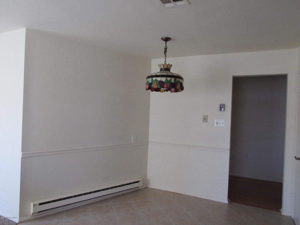 1214 Rozbern Ct