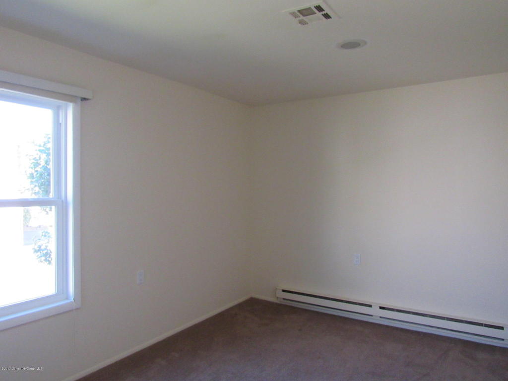 1214 Rozbern Ct