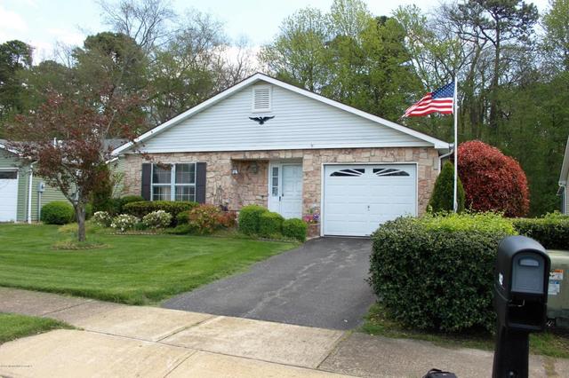 2 Cherrywood Cir