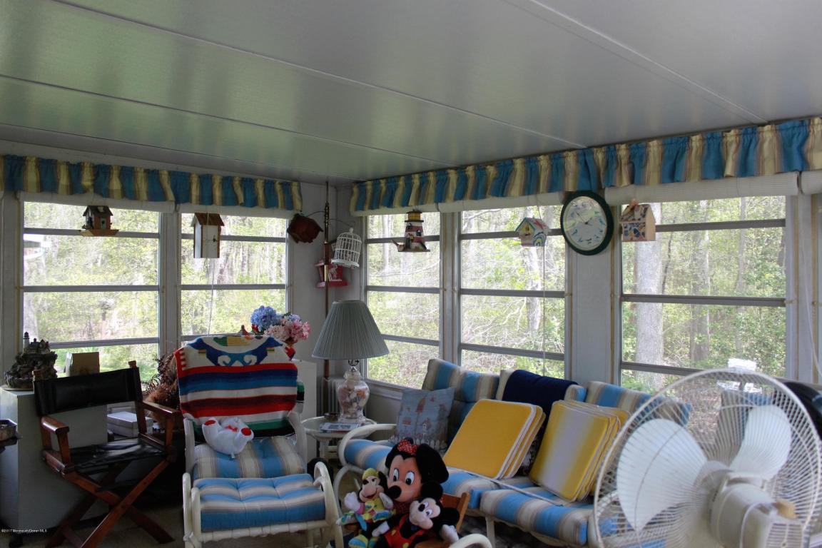 2 Cherrywood Cir
