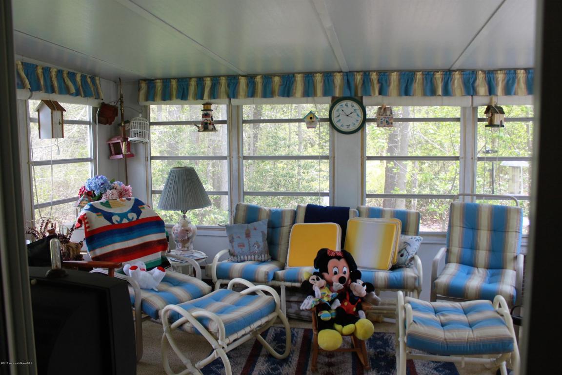2 Cherrywood Cir