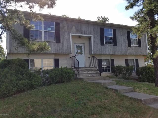 16 Washington Dr