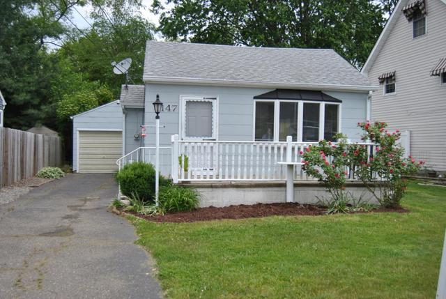 16 Washington Dr