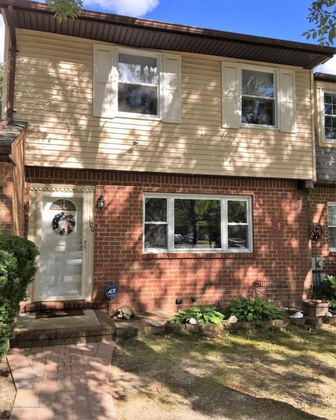 1100 Chucks Ct