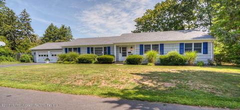 718 Schoolhouse Rd