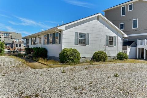 319 Riviera Dr