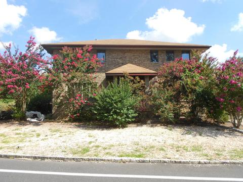 319 Riviera Dr
