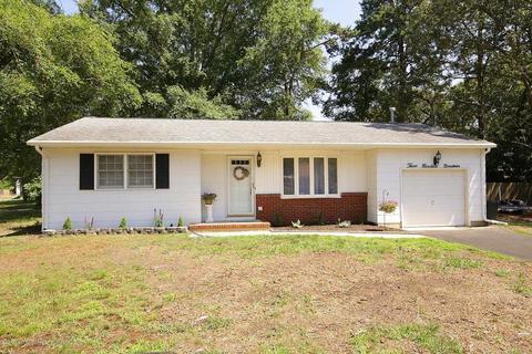 319 Riviera Dr