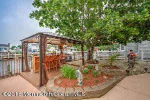 409 Elizabeth Ct