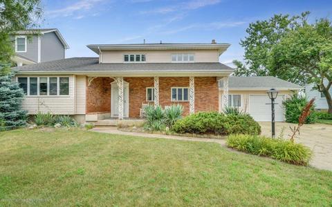 210 Princeton Ave