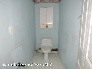 For Sale: 548 Oak Ter Point Pleasant Beach, NJ 08742