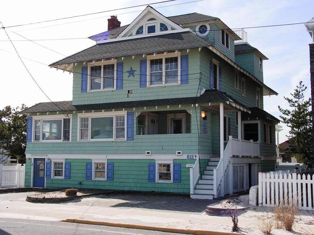 7 Trenton Ave
