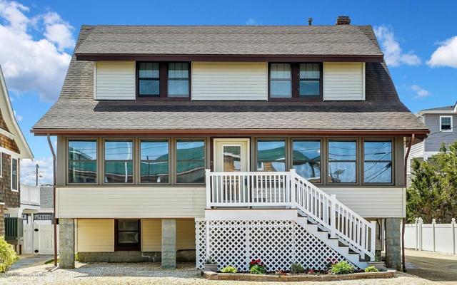 48 8th Ave