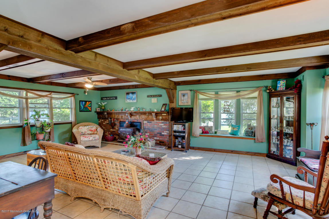 505 Delos Dr