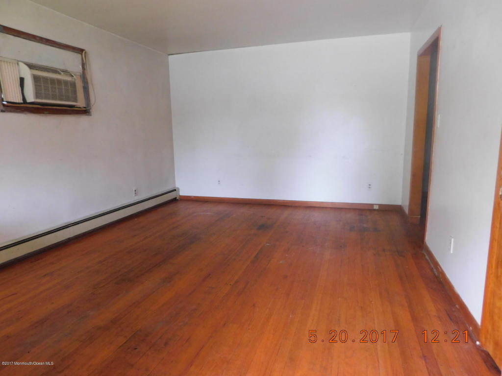 303 Sumner Ave #B8