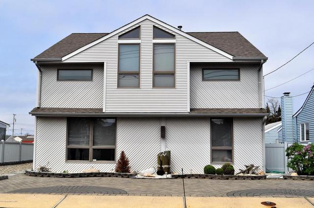 85 Bay Shore Dr