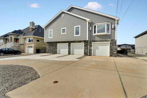 335 Maria Dr