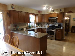 For Sale: 1407 Weeping Willow Ct Toms River, NJ 08753