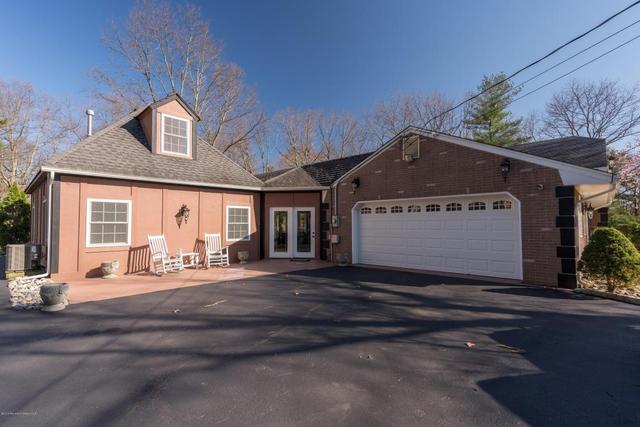 2111 Wyeth Way