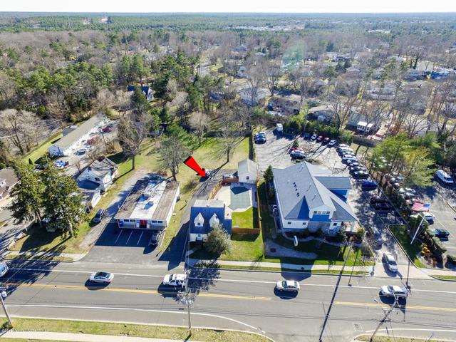 53 Woodridge Ave