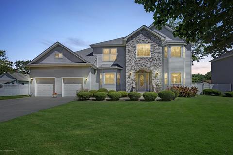 1609 Badger Dr