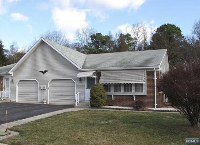 77 Circle Dr