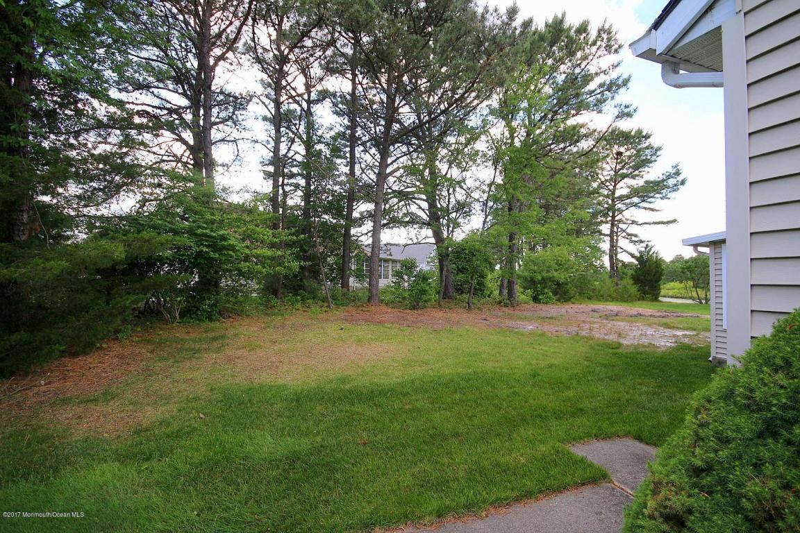 6 Parkway Blvd
